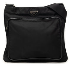 プラダ 三角ロゴプレート 斜め掛け ショルダーバッグ ブラック ナイロン レディース PRADA 【中古】