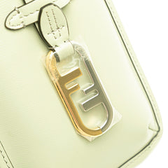 フェンディ オーロック 斜め掛け ショルダーバッグ フォンポーチ 7AS131 ライトグリーン レザー レディース FENDI 【中古】