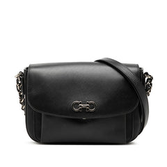 サルヴァトーレフェラガモ ガンチーニ フラップ チェーン ショルダーバッグ ブラック レザー レディース Salvatore Ferragamo 【中古】