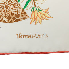 エルメス カレ90 花咲く織物 Fleurs et Papillons de Tissus スカーフ ホワイト マルチカラー シルク レディース HERMES 中古