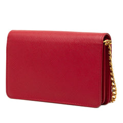 プラダ 三角ロゴプレート チェーン ウォレット ショルダーバッグ 斜めかけ レッド サフィアーノ レター レディース PRADA 【中古】