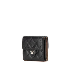 シャネル ココマーク マトラッセ 三つ折り財布 ブラック ラムスキン レディース CHANEL 【中古】