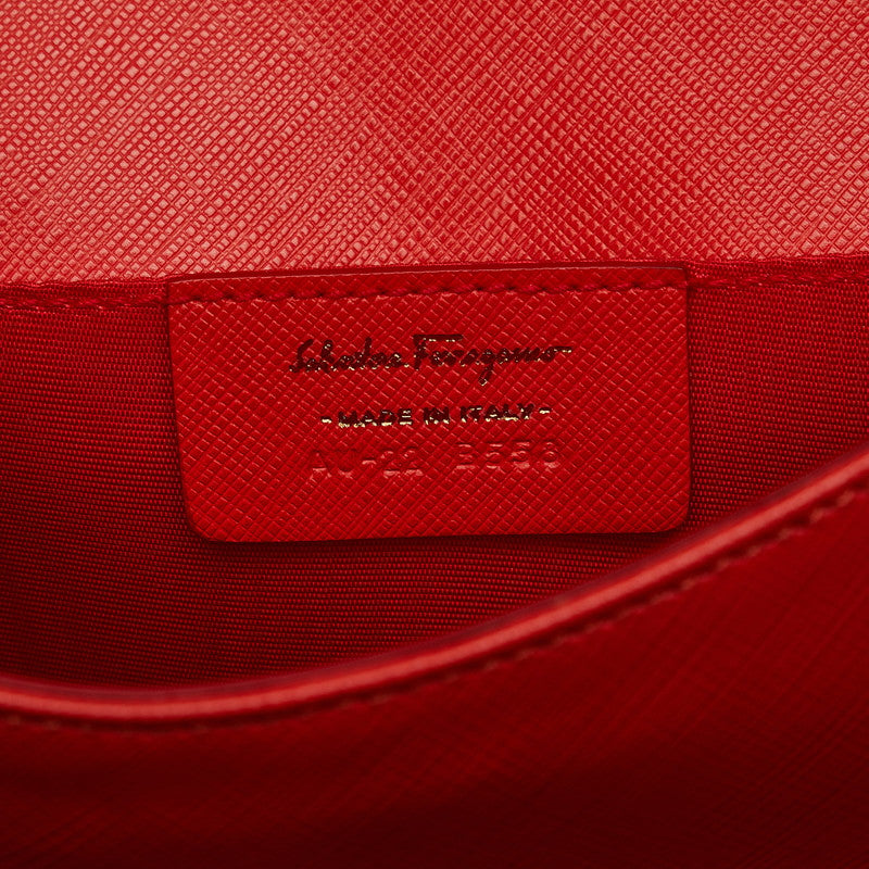 サルヴァトーレフェラガモ ヴァラリボン チェーンショルダーバッグ AU-22 B558 レッド レザー レディース Salvatore Ferragamo 【中古】