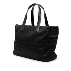 シャネル ニュートラベルライン ハンドバッグ トートバッグ ブラック ナイロン レザー レディース CHANEL 【中古】