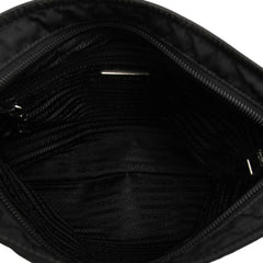 プラダ 三角ロゴプレート 斜め掛け ショルダーバッグ ブラック ナイロン レディース PRADA 【中古】
