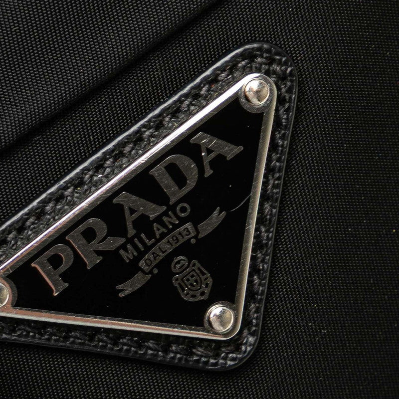 プラダ 三角ロゴプレート ショルダーバッグ 2VH055 ブラック ナイロン レザー レディース PRADA 【中古】