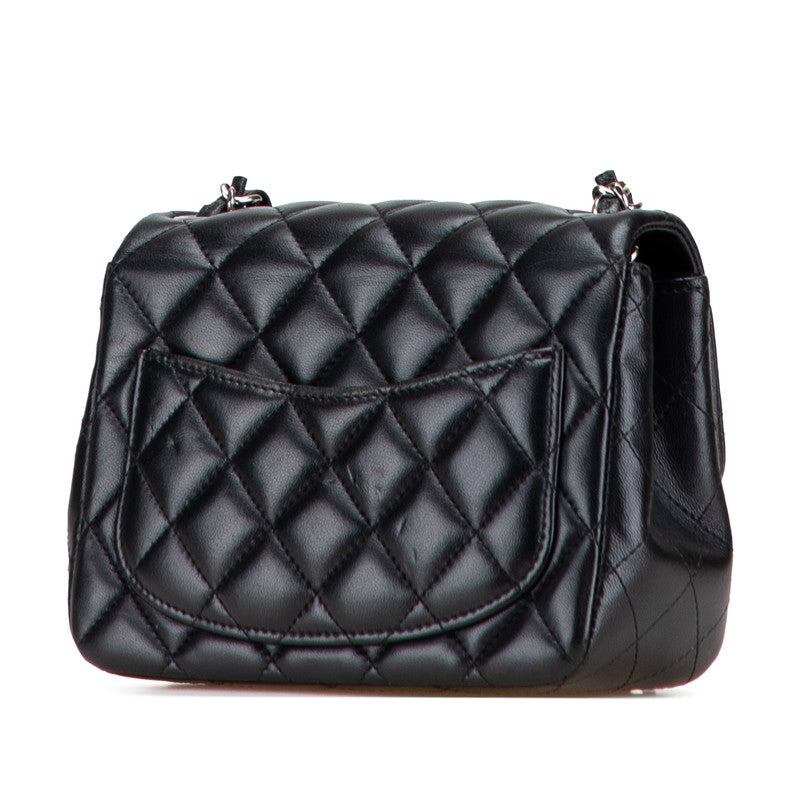 シャネル マトラッセ ココマーク ミニ チェーンショルダーバッグ ブラック ラムスキン レディース CHANEL 【中古】