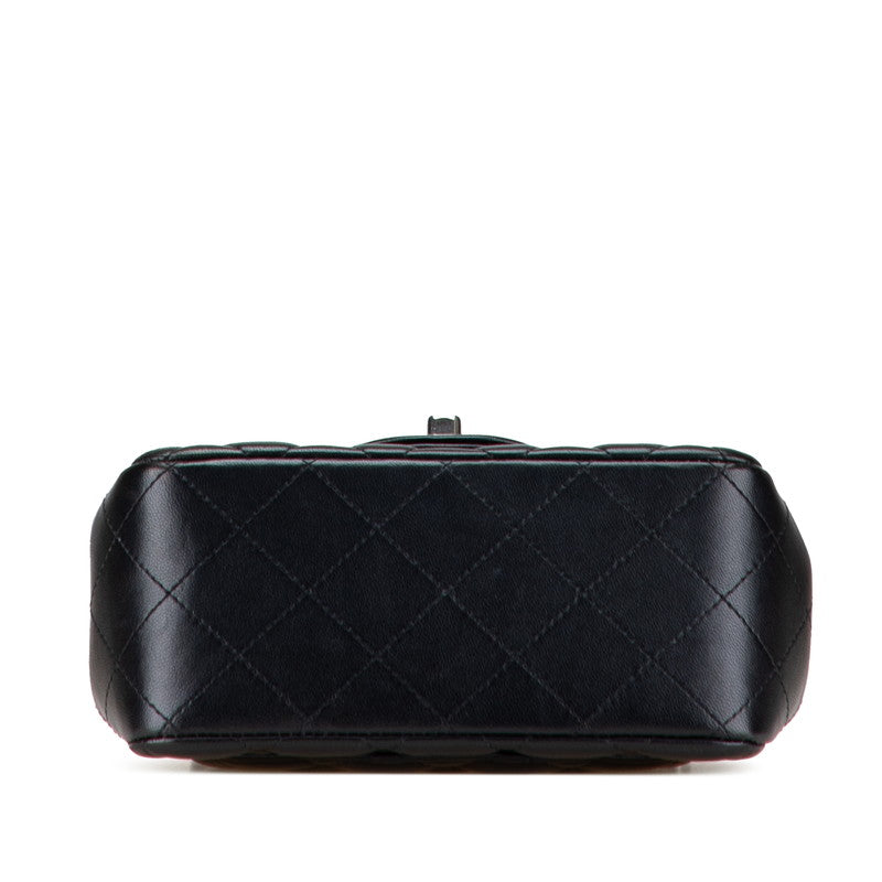 シャネル マトラッセ ココマーク ミニ チェーンショルダーバッグ ブラック ラムスキン レディース CHANEL 【中古】
