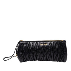 ミュウミュウ マテラッセ クラッチバッグ セカンドバッグ ポーチ ブラック レザー レディース MIUMIU 中古