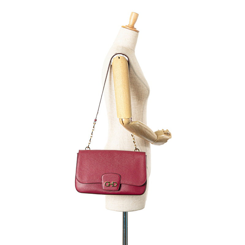 サルヴァトーレフェラガモ ガンチーニ チェーン ショルダーバッグ ピンク レッド レザー レディース Salvatore Ferragamo 【中古】