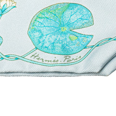 エルメス ツイリー 蓮の花 スカーフ ライトブルー ホワイト マルチカラー シルク レディース HERMES 【中古】