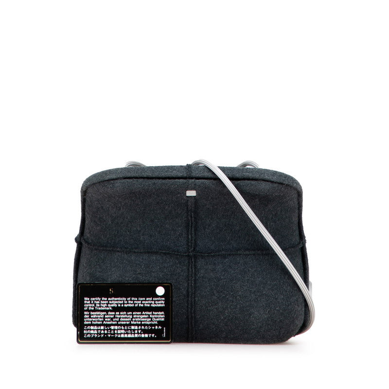 シャネル ヒップバッグ ショルダーバッグ グレー ウール レディース CHANEL 【中古】