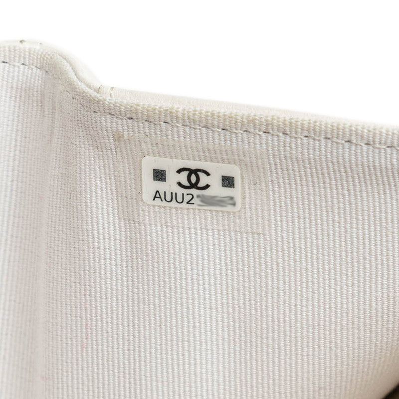 シャネル マトラッセ ココマーク ビジュー 三つ折り財布 AP3604 ホワイト キャビアスキン レディース CHANEL 【中古】