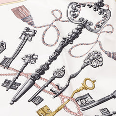 エルメス カレ90 LES CLES 鍵柄 スカーフ ライトピンク シルク レディース HERMES 中古