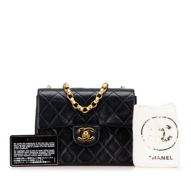 シャネル ミニマトラッセ ココマーク チェーン ショルダーバッグ ブラック ラムスキン レディース CHANEL 【中古】