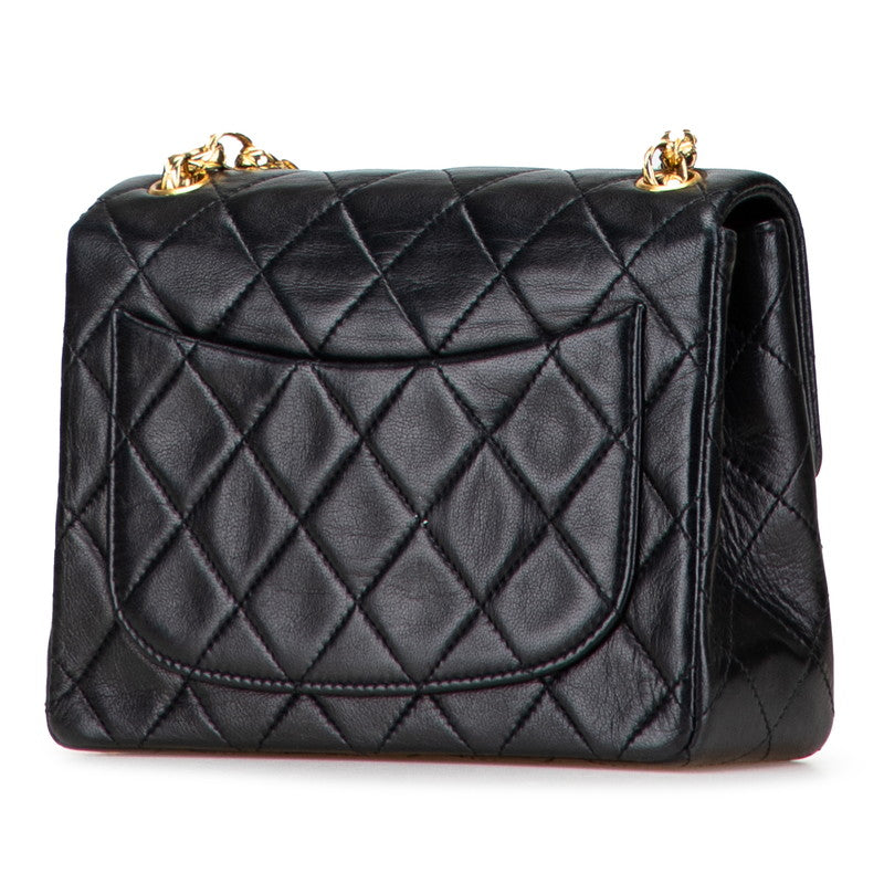 シャネル ミニマトラッセ ココマーク チェーン ショルダーバッグ ブラック ラムスキン レディース CHANEL 【中古】