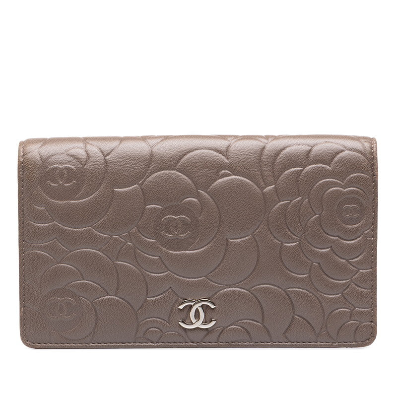 シャネル ココマーク カメリアエンボス 長財布 グレージュ シルバー ラムスキン レディース CHANEL 中古