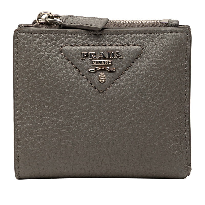 プラダ トライアングルロゴ 二つ折り財布 コンパクトウォレット グレー ヴィッテロダイノレザー レディース PRADA 【中古】