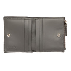 プラダ トライアングルロゴ 二つ折り財布 コンパクトウォレット グレー ヴィッテロダイノレザー レディース PRADA 【中古】