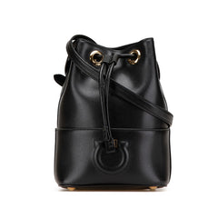 サルヴァトーレフェラガモ ガンチーニ 斜め掛け ショルダーバッグ ブラック レザー レディース Salvatore Ferragamo 【中古】