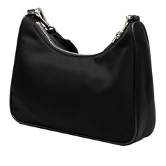 プラダ 三角ロゴプレート 2005 Re-Edition リナイロン 斜め掛け ショルダーバッグ ブラック ナイロン レザー レディース PRADA 【中古】