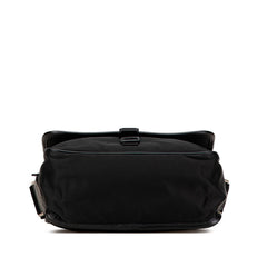 プラダ 三角ロゴプレート 斜め掛け ショルダーバッグ ブラック ナイロン レザー レディース PRADA 【中古】