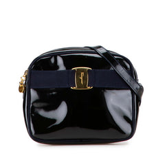 サルヴァトーレフェラガモ ヴァラ ショルダーバッグ ブラック ネイビー エナメル レザー レディース Salvatore Ferragamo 【中古】