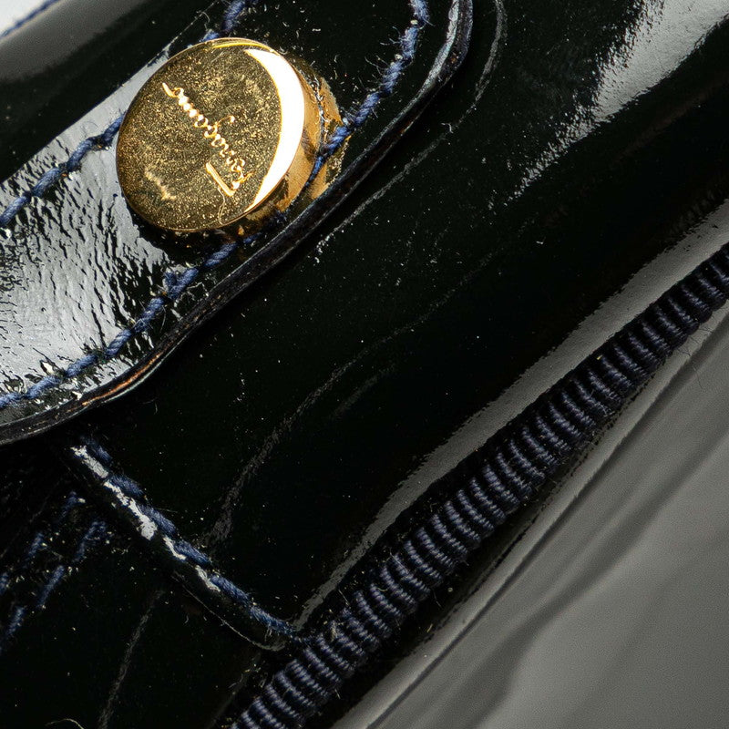 サルヴァトーレフェラガモ ヴァラ ショルダーバッグ ブラック ネイビー エナメル レザー レディース Salvatore Ferragamo 【中古】