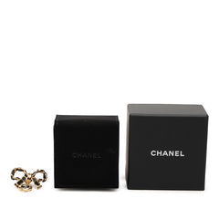 シャネル ココマーク リボンモチーフ ピンブローチ I22A刻印 ゴールド ブラック メッキ レザー レディース CHANEL 中古