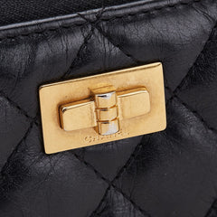 シャネル 2.55 マトラッセ ラウンドファスナー 長財布 ブラック レザー レディース CHANEL 【中古】