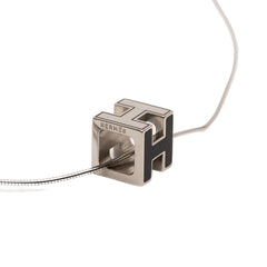 エルメス カージュ ド アッシュ Hキューブ ペンダントネックレス シルバー ブラック メタル レディース HERMES 【中古】