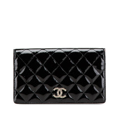 シャネル マトラッセ ココマーク 長財布 ブラック エナメル レディース CHANEL 【中古】