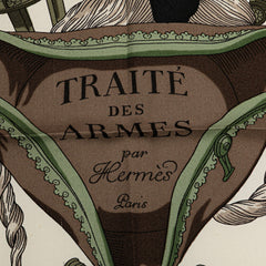 エルメス カレ90 TRAITE' DE ARMES フェンシング スカーフ ベージュ マルチカラー シルク レディース HERMES 【中古】