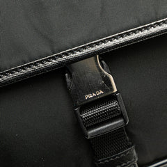 プラダ 三角ロゴプレート ショルダーバッグ メッセンジャーバッグ V167 ブラック ナイロン レザー レディース PRADA 【中古】