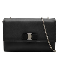 サルヴァトーレフェラガモ ヴァラ チェーン ショルダーバッグ AU21/D855 ブラック レザー レディース Salvatore Ferragamo 【中古】