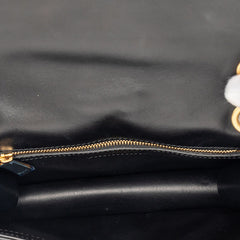 サルヴァトーレフェラガモ ガンチーニ チェーン ショルダーバッグ AB-21H168 ブラック レザー レディース Salvatore Ferragamo 【中古】