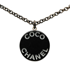 シャネル ココマーク チェーン ラウンド ペンダント ネックレス 07P刻印 ブラック プラスチック レディース CHANEL 【中古】