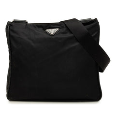 プラダ 三角ロゴプレート 斜め掛け ショルダーバッグ ブラック ナイロン レザー レディース PRADA 中古