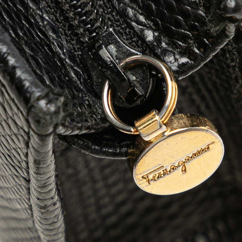 サルヴァトーレフェラガモ ヴァラリボン リザード型押し ポーチ ブラック レザー レディース Salvatore Ferragamo 【中古】