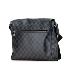 ルイ ヴィトン ダミエ グラフィット ディストリクトMM ショルダーバッグ N41029 ブラック PVC レザー メンズ LOUIS VUITTON 【中古】