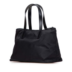 プラダ 三角ロゴプレート トートバッグ ハンドバッグ ブラック ナイロン レディース PRADA 【中古】