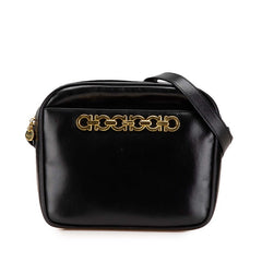 サルヴァトーレフェラガモ ガンチーニ 斜め掛け ショルダーバッグ BA21 5195 ブラック レザー レディース Salvatore Ferragamo 【中古】