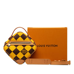 ルイ ヴィトン ダミエ ポップ チェス メッセンジャー ショルダーバッグ N40562 ジョーヌマット イエロー PVC レザー メンズ LOUIS VUITTON 中古
