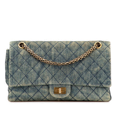 シャネル 2.55 マトラッセ28 ダブルフラップ チェーンショルダーバッグ ライトブルー デニム レディース CHANEL 【中古】