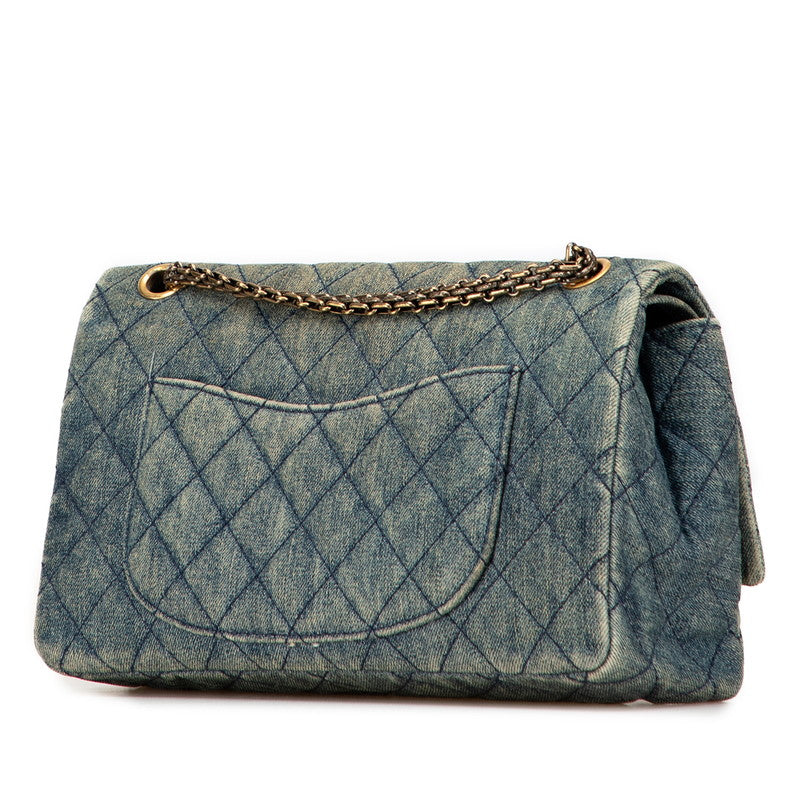 シャネル 2.55 マトラッセ28 ダブルフラップ チェーンショルダーバッグ ライトブルー デニム レディース CHANEL 【中古】