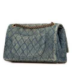 シャネル 2.55 マトラッセ28 ダブルフラップ チェーンショルダーバッグ ライトブルー デニム レディース CHANEL 【中古】