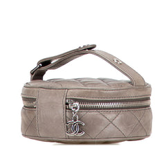 シャネル マトラッセ ココマーク ラウンド ポーチ バニティバッグ グレー ラムスキン レディース CHANEL 【中古】