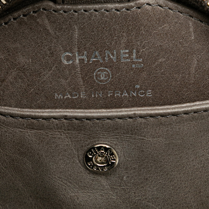 シャネル マトラッセ ココマーク ラウンド ポーチ バニティバッグ グレー ラムスキン レディース CHANEL 【中古】