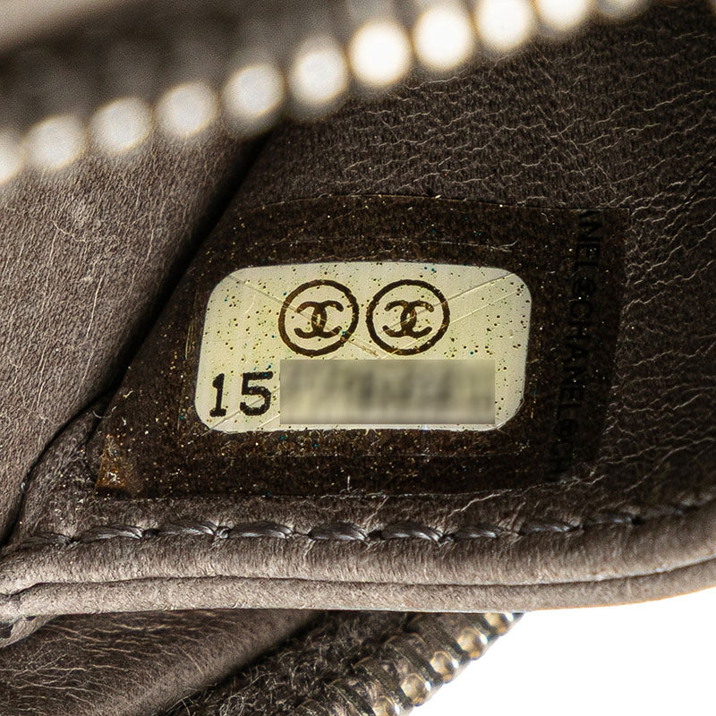 シャネル マトラッセ ココマーク ラウンド ポーチ バニティバッグ グレー ラムスキン レディース CHANEL 【中古】