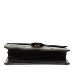 シャネル マトラッセ22 ココマーク チェーン ショルダーバッグ ブラック ゴールド金具 ラムスキン レディース CHANEL 【中古】